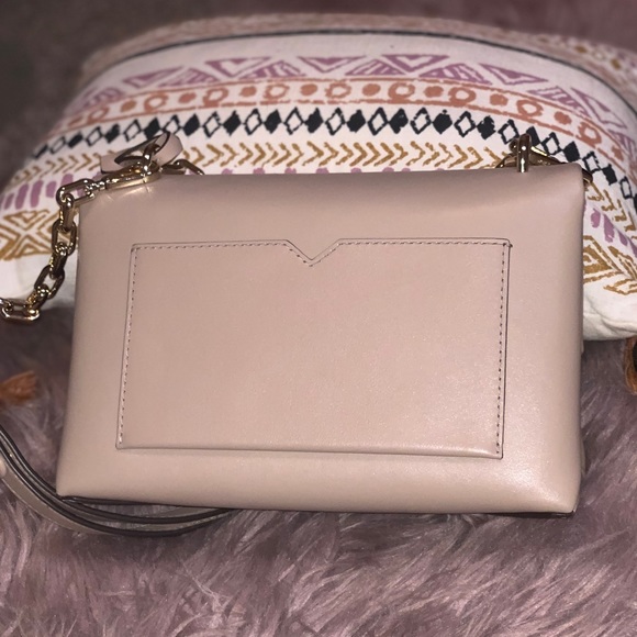 SOLD Michael Kors CeCe Med Shoulder Bag - Picture 4 of 6